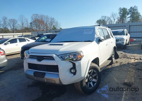 2021 Toyota 4Runner Trd Off Road Premium z USA, uszkodzony, nr VIN JTERU5JR9M5925242